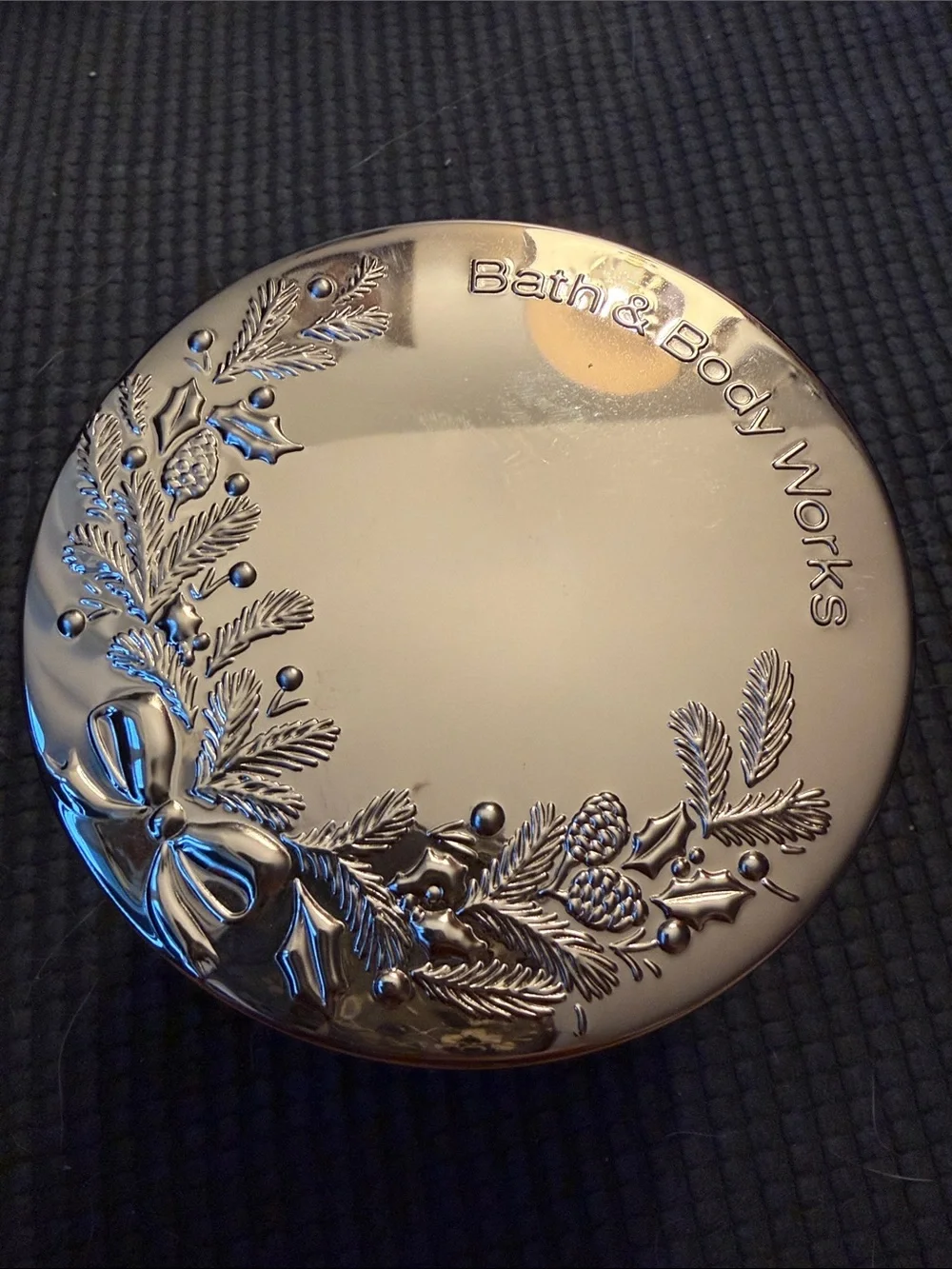 Bath & Body Works Marshmallow Fireside Candle - Picture 2 of 6
